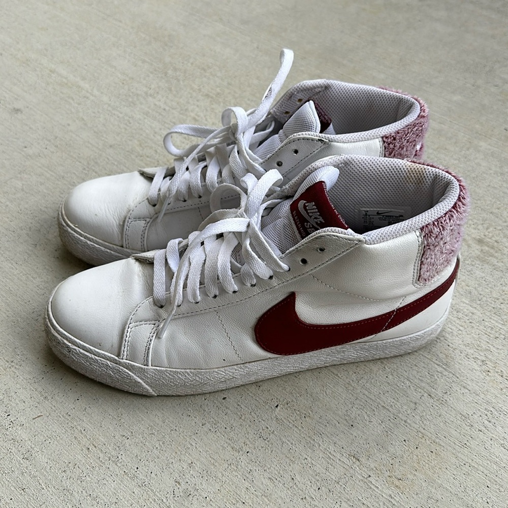 Nike Blazer Mid  Sz 9
